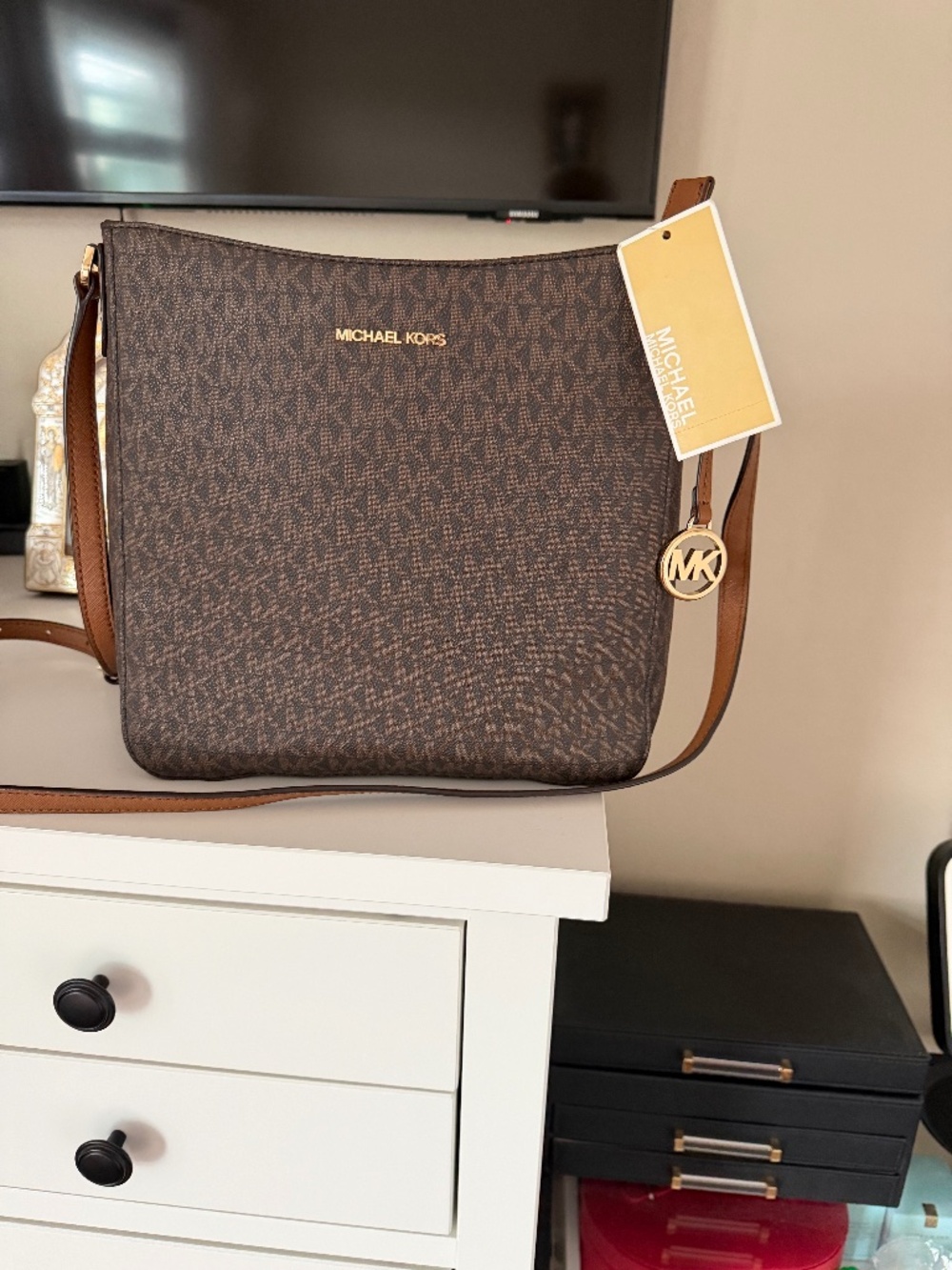 Michael Kors Jet Set Large Messenger Bag Crossbody